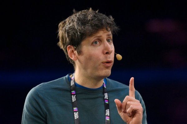 OpenAI CEO Altman Pins 2025 Hopes on AGI, Reveals Personal Milestone